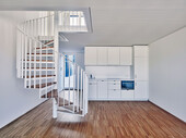 Vue d'un des appartements à deux étages de type MIN (Photos : Roland Bernath)