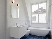 Salle de bain avec vue sur le ciel (Photos Daniel Erne)