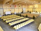 Grosszügig: Die neue Halle bietet 2000 Menschen Platz.