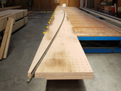 In detail: fish-bellied pre-stressing bar milled into the beech girder